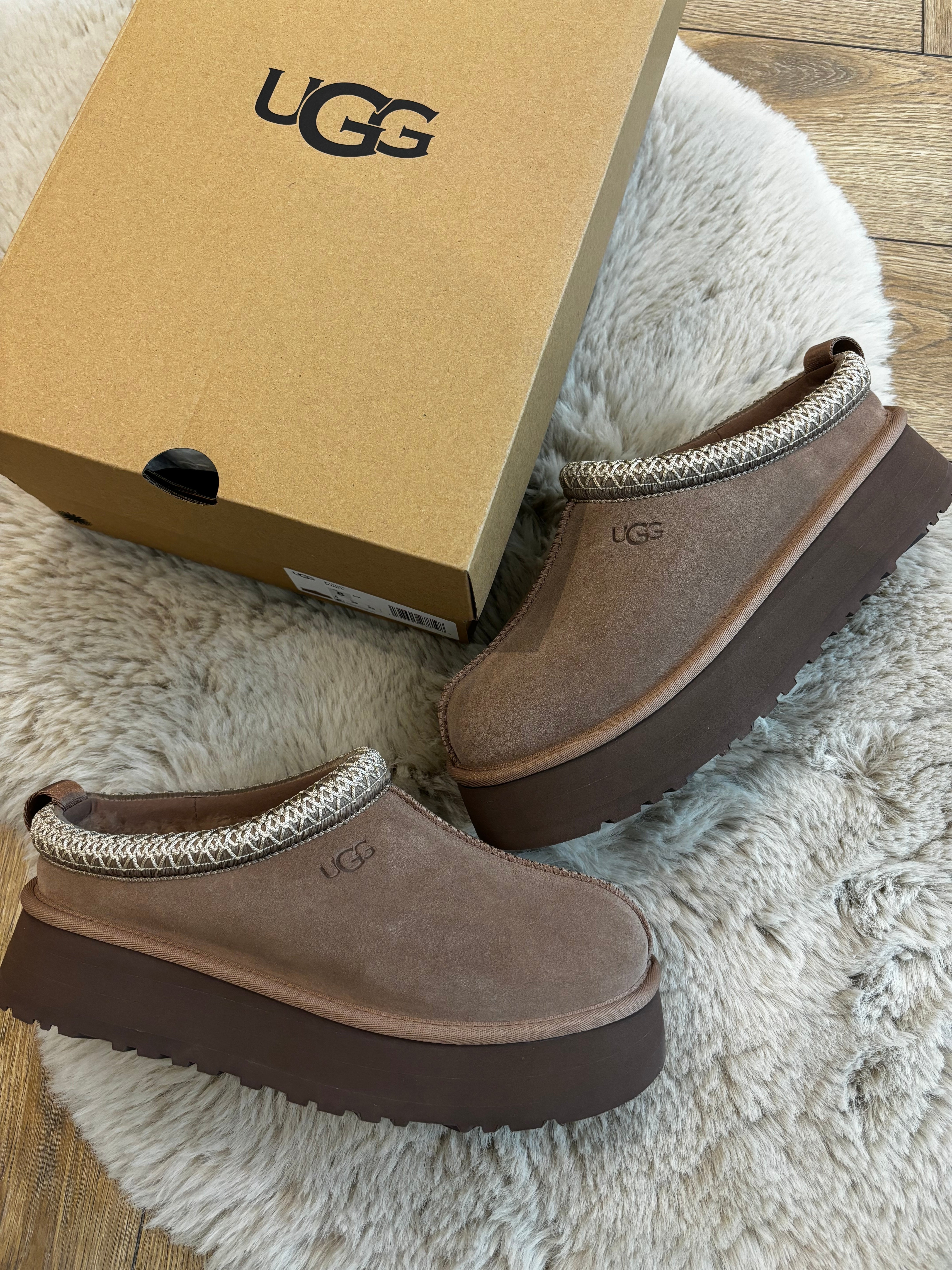 UGG WOMEN