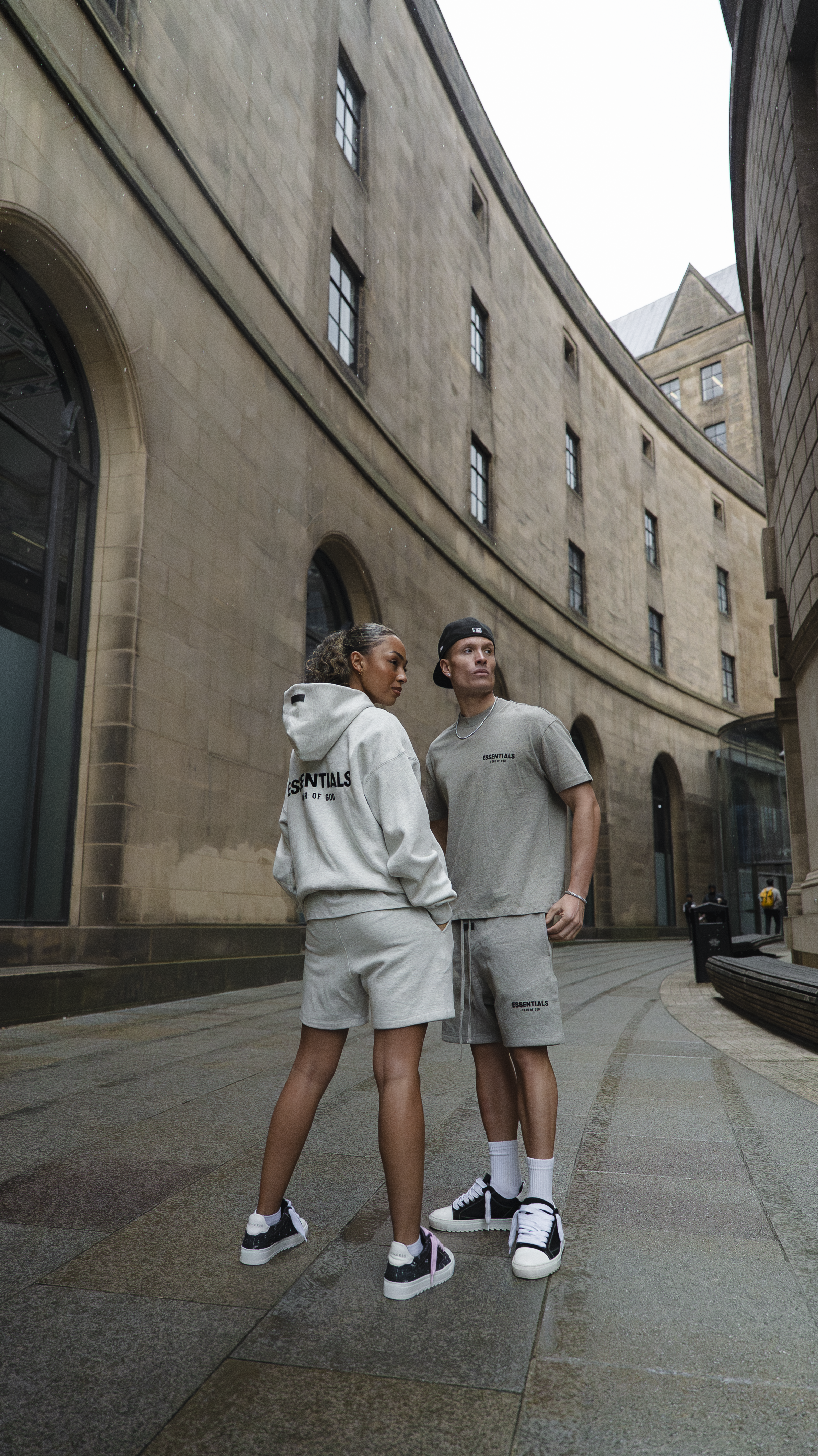 FEAR OF GOD ESSENTIALS T-SHIRT - DARK OATMEAL