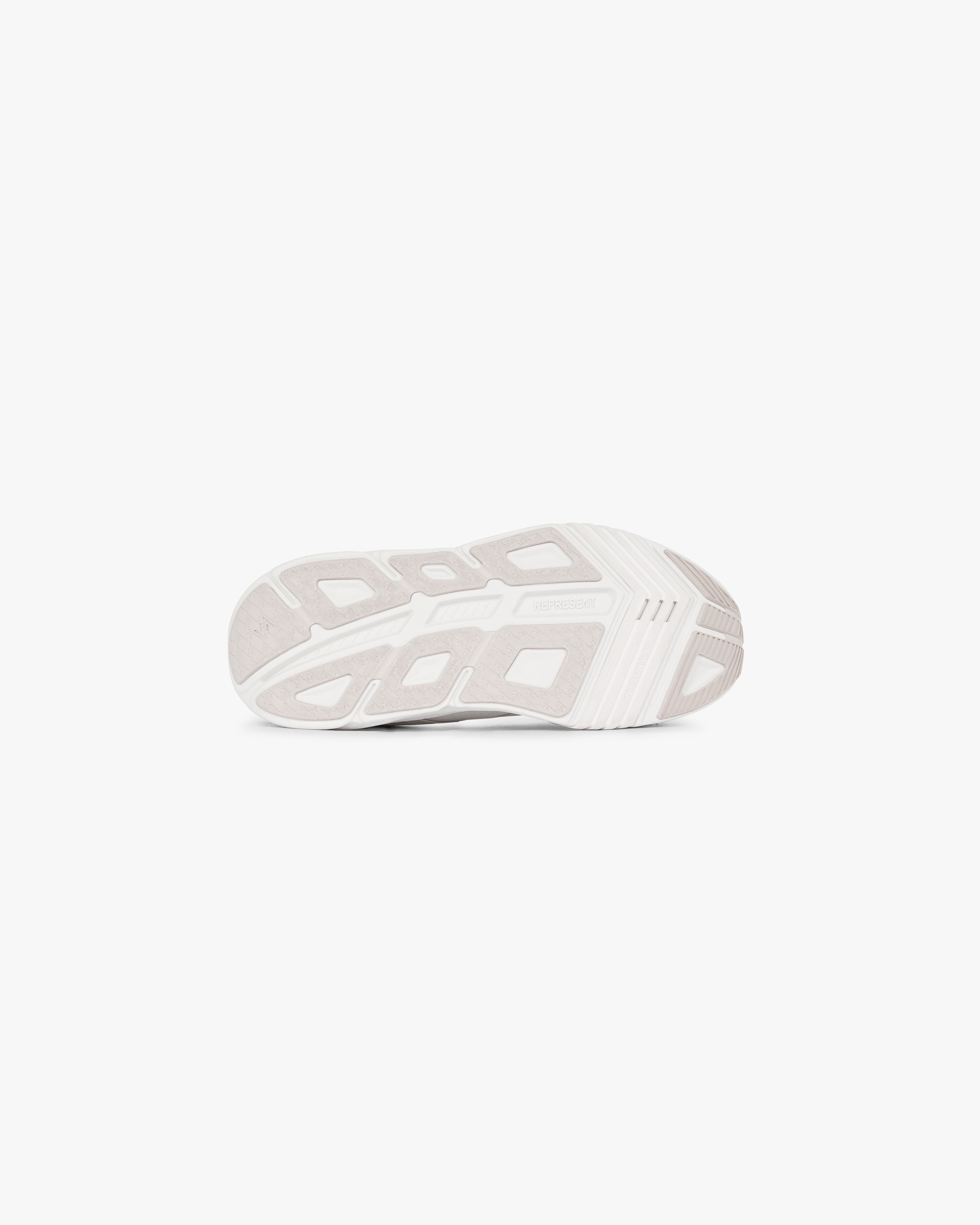 247 ARC-1 RUNNER FLATE WHITE