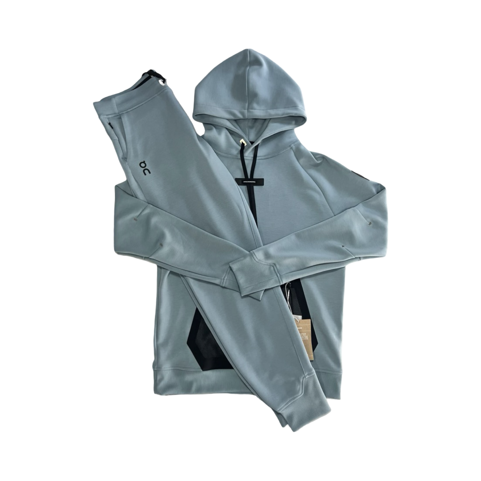 ON FOCUS TECH TRACKSUIT