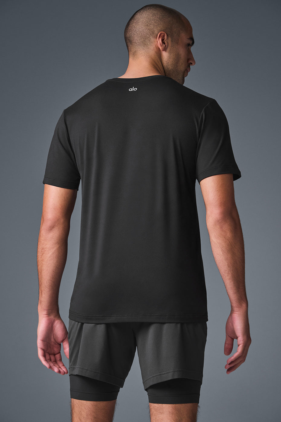 Alo Conquer Reform Crewneck Short Sleeve - Black