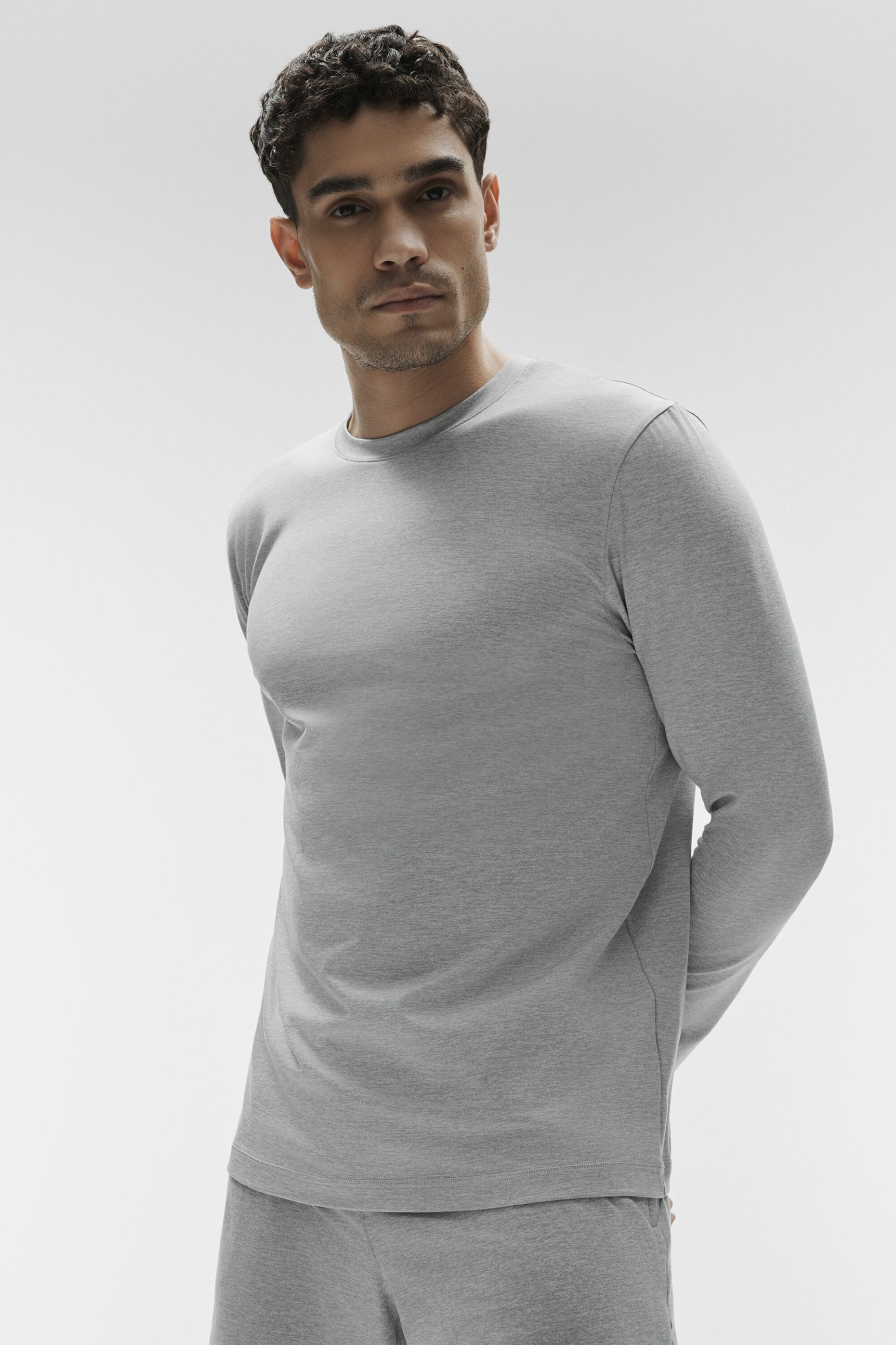Alo Conquer Reform Crewneck Long Sleeve - Athletic Heather Grey