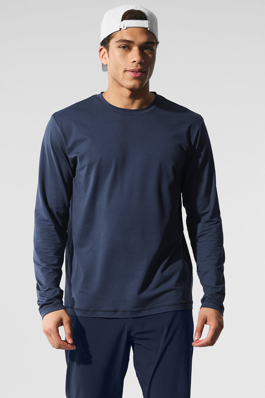 Alo Conquer Reform Crewneck Long Sleeve - Navy