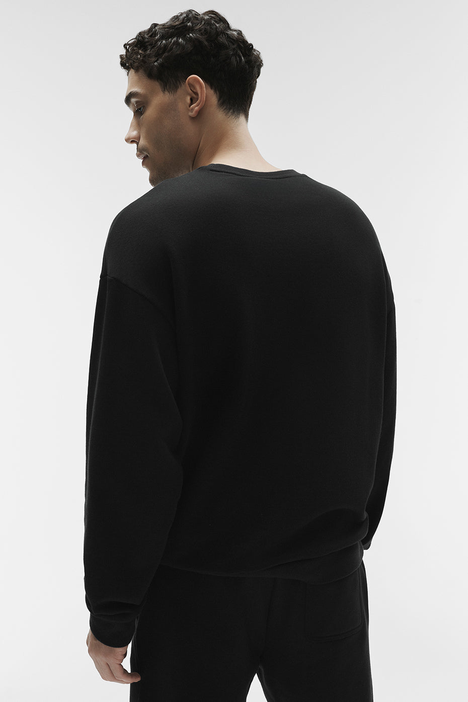 Alo Chill Crewneck Pullover - Black