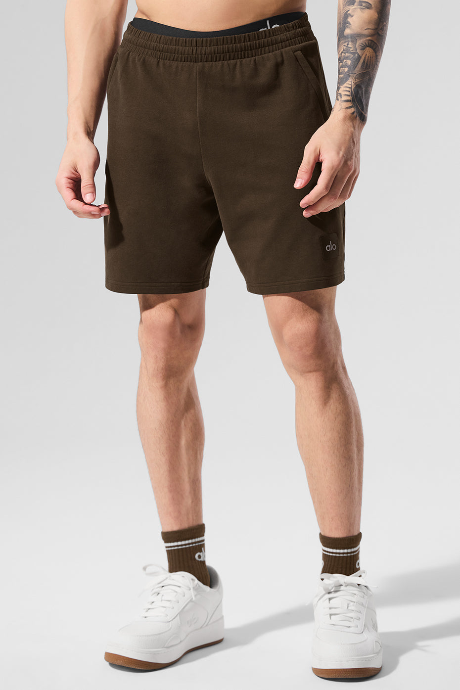 Alo 7" Double Take Short - Espresso