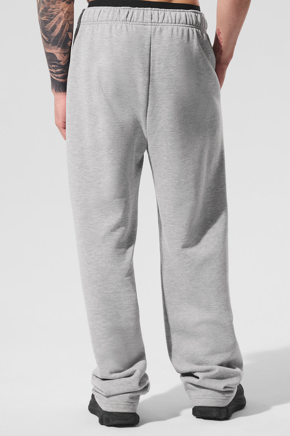 Alo Accolade Straight Leg Sweatpant - Athletic Heather Grey