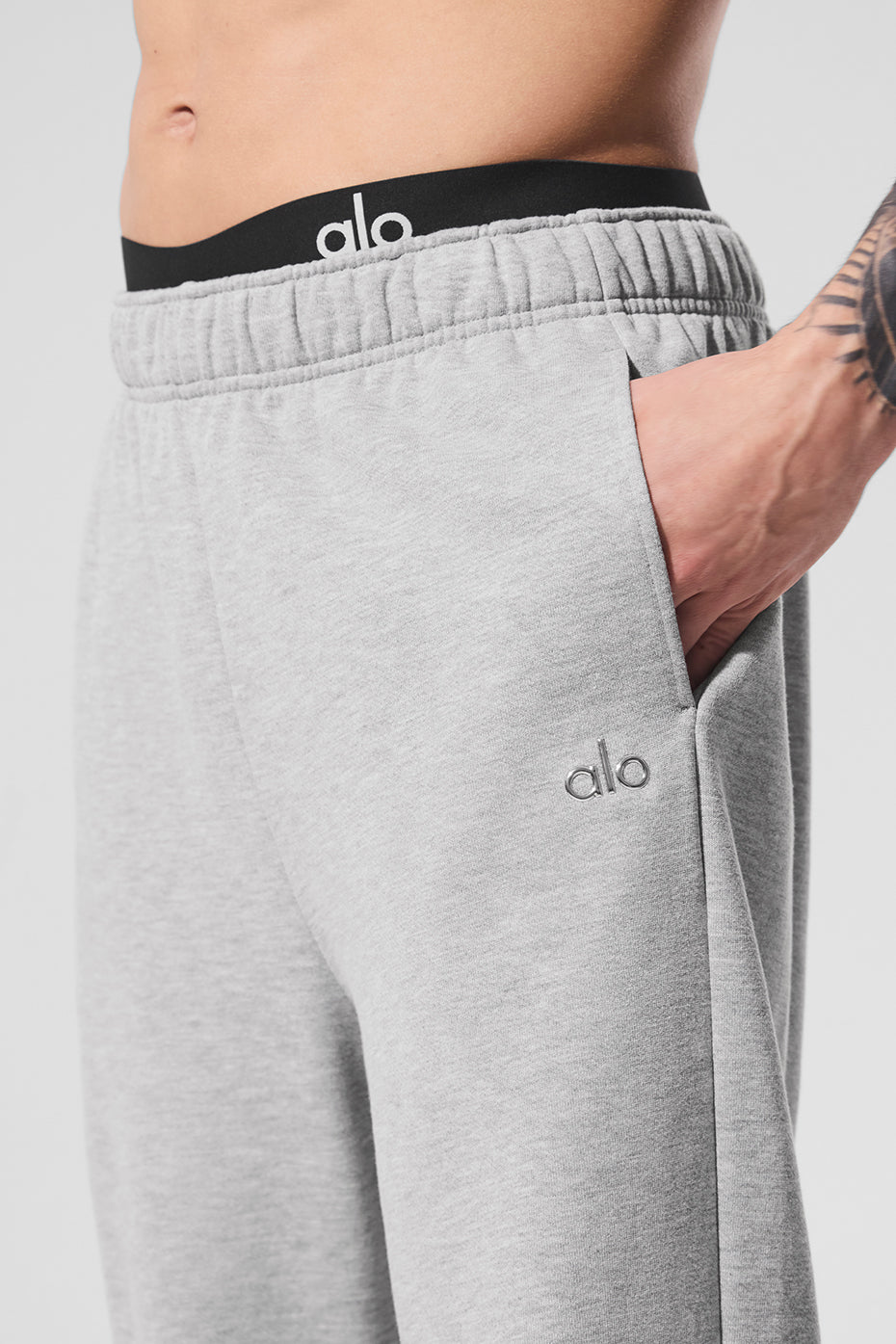 Alo Accolade Straight Leg Sweatpant - Athletic Heather Grey