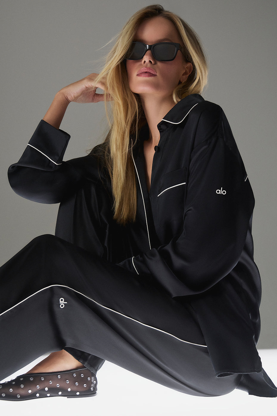 Alo Courchevel Silk Button Down - Black/Ivory