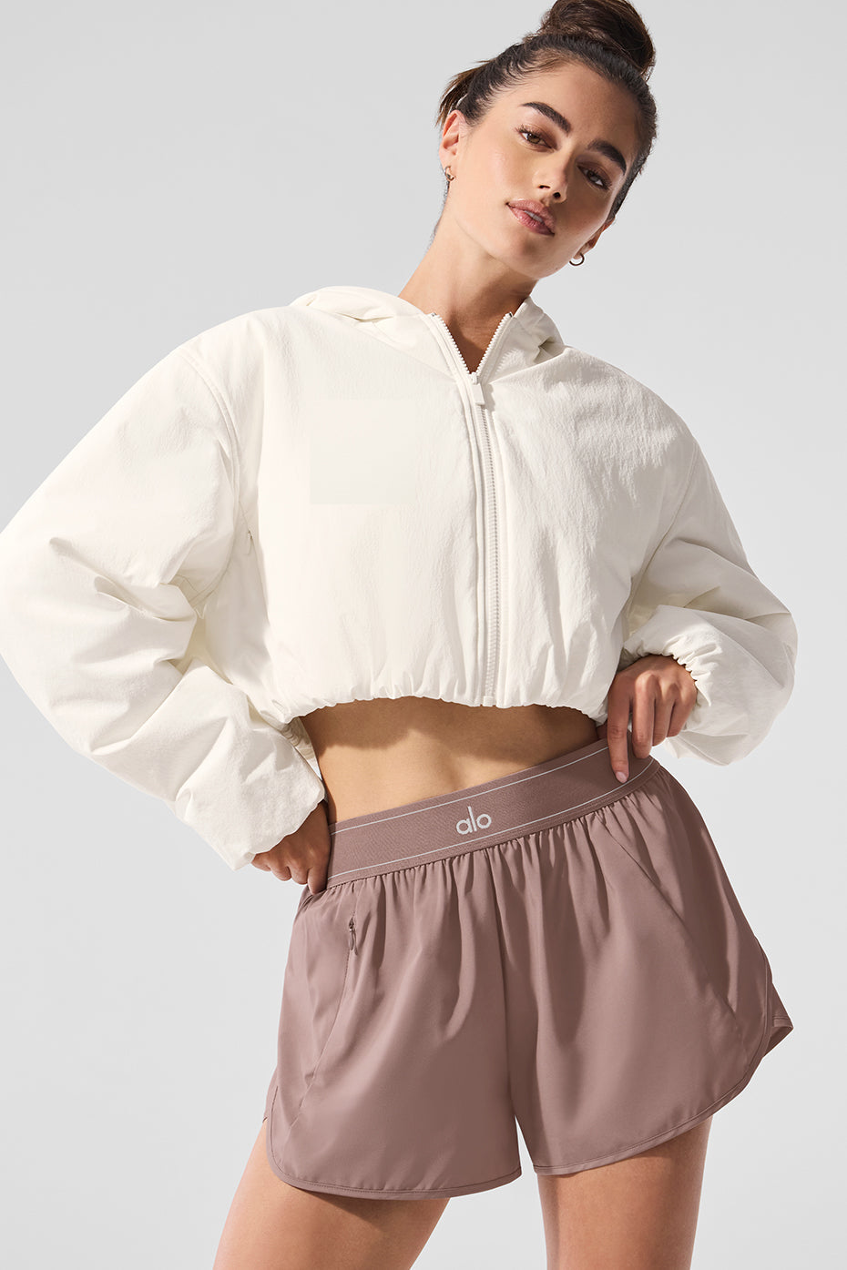 Alo Cropped Mountain Peak Full-Zip Hoodie - Ivory