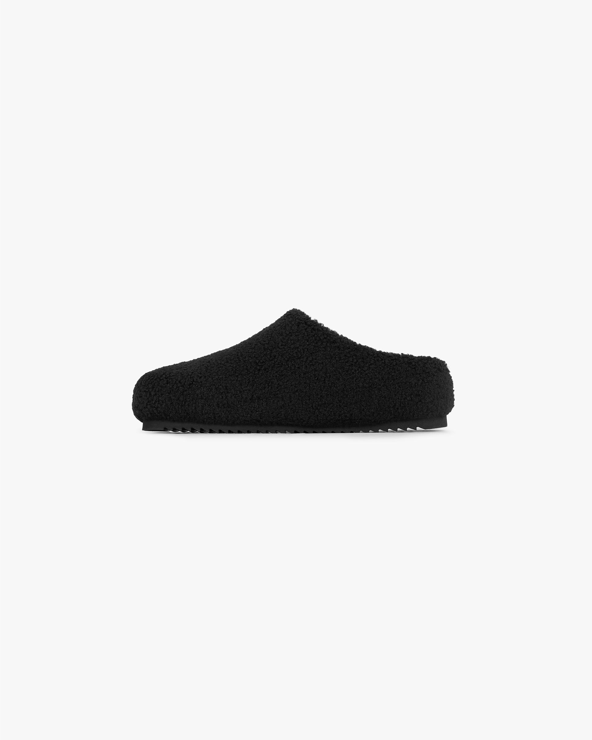 FLUFFY MULE - BLACK