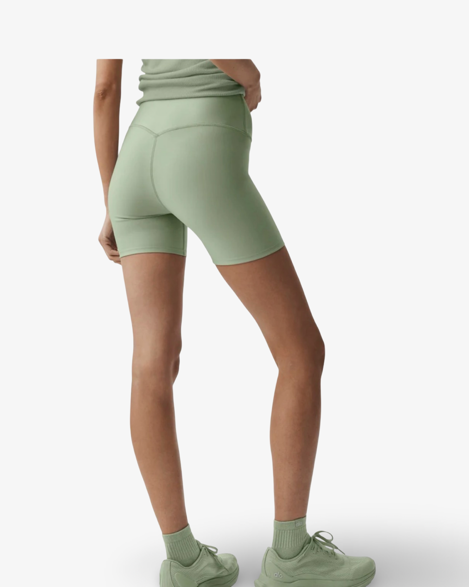 ALO 5” AIRLIFT ENERGY SHORT DUNE GRASS