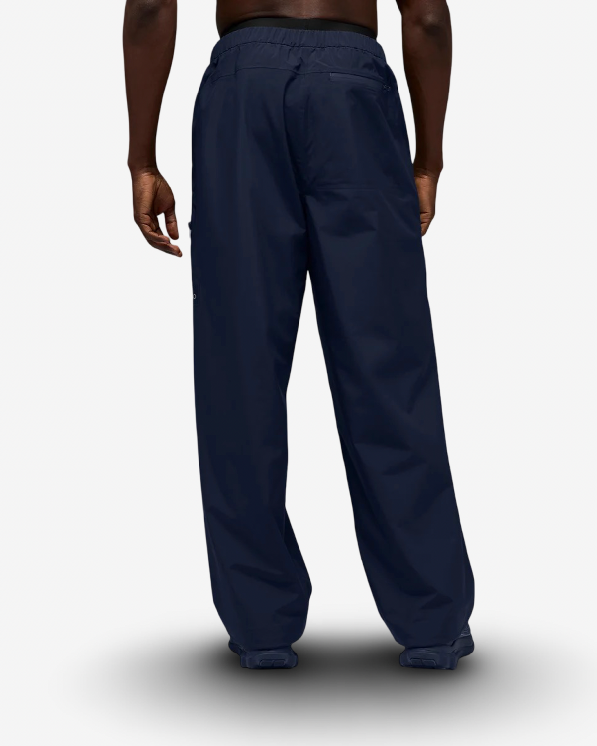 ALO ALPHA SHELL TRACKSUIT IN NAVY