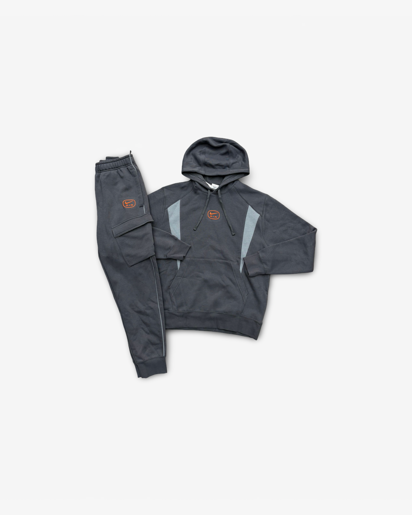 NIKE TRACKSUIT