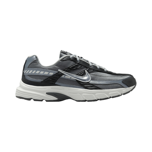 NIKE TRAINERS