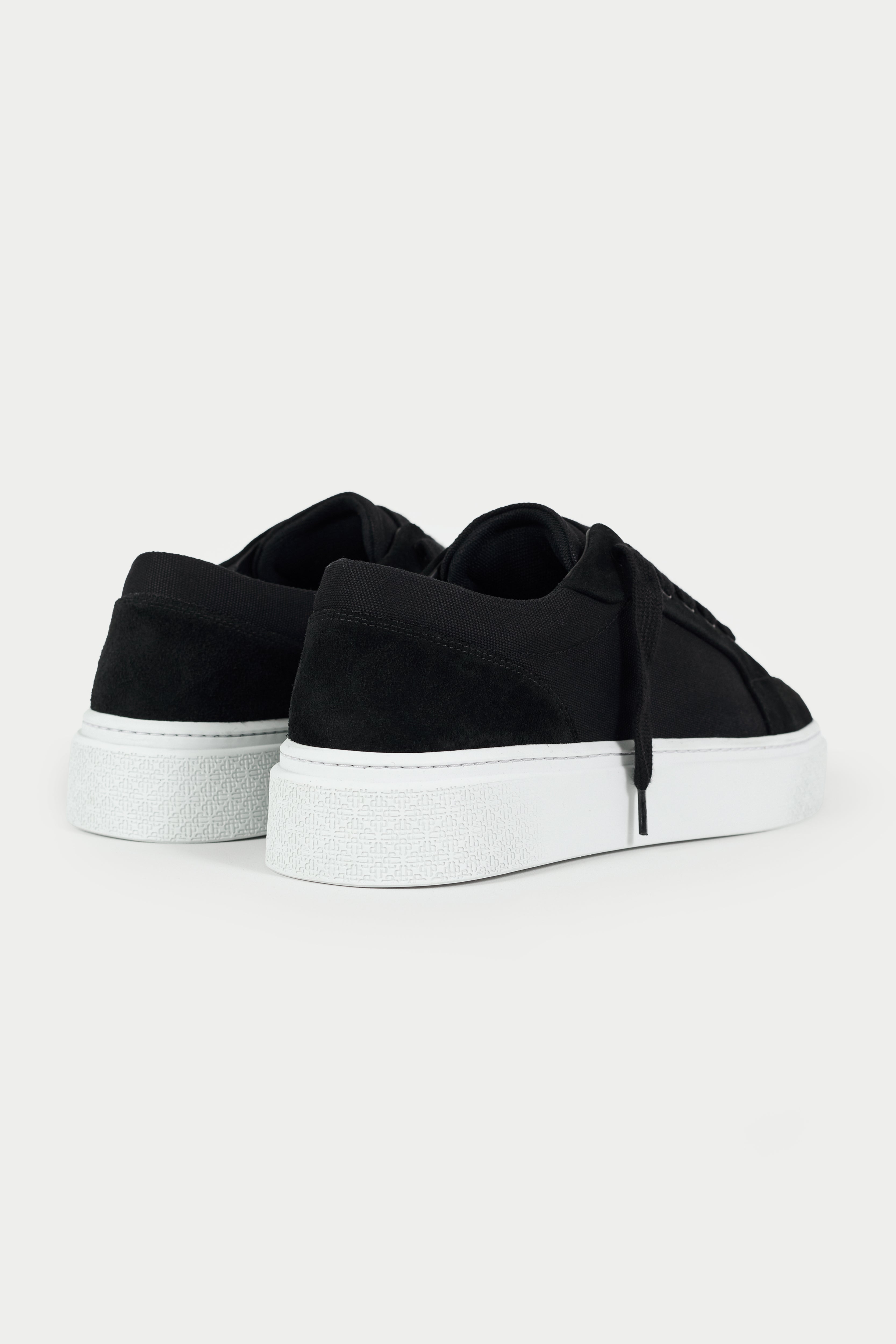 THE COUTURE CLUB AXIS SNEAKER - BLACK