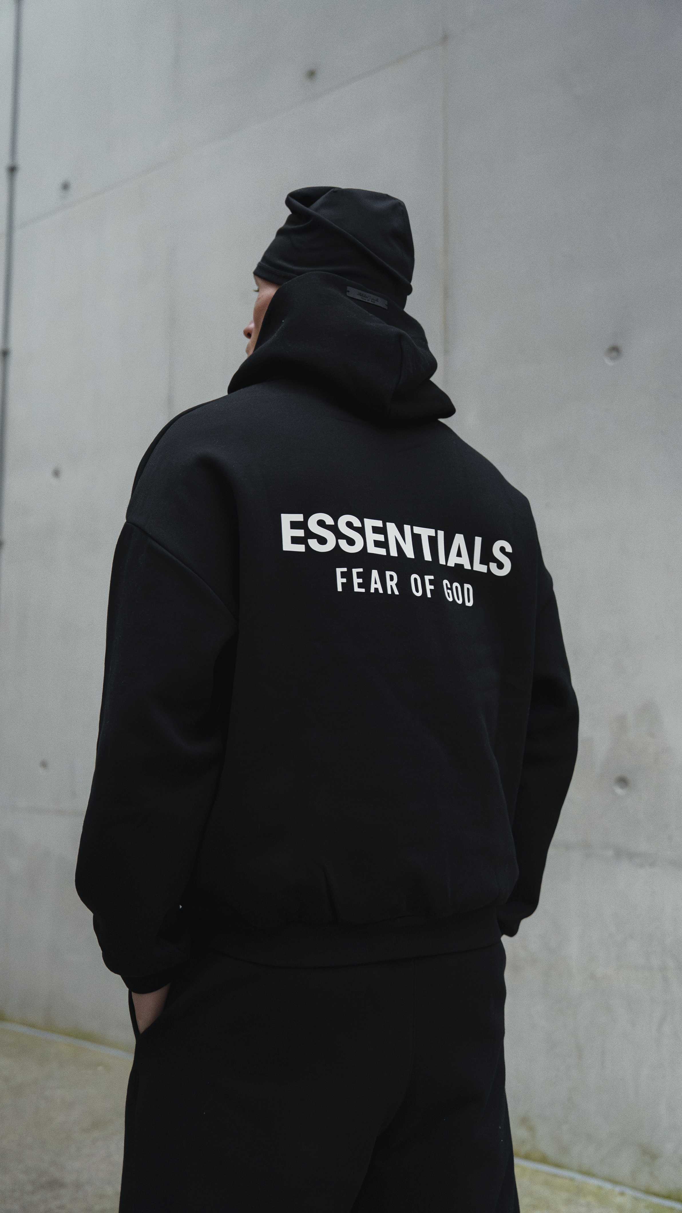 FEAR OF GOD ESSENTIALS FLEECE HOODIE - BLACK