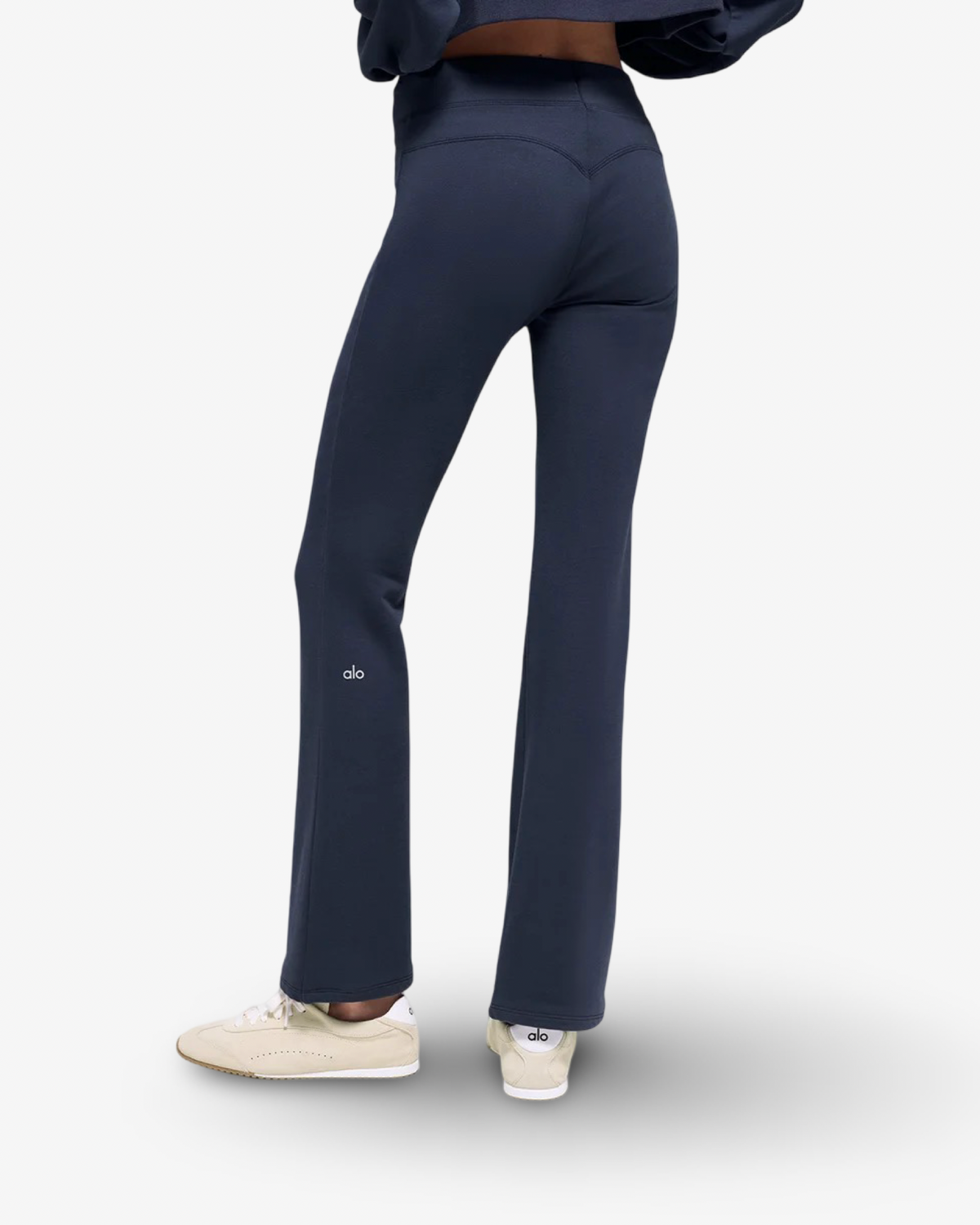 ALO SWAY FLARED BOOTCUT SWEATPANT IN NAVY