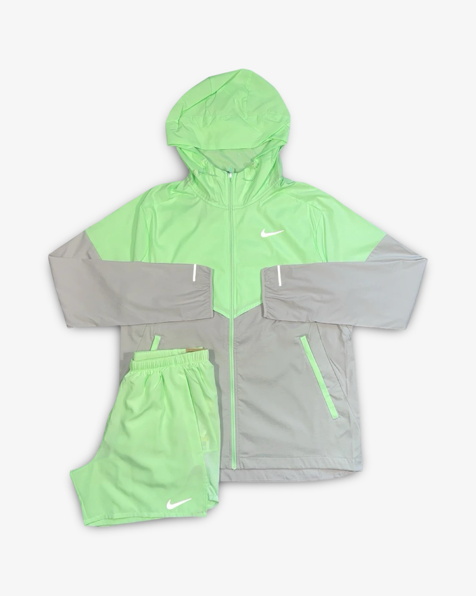 NIKE WINDRUNNER/SHORT SET - VAPOUR GREEN
