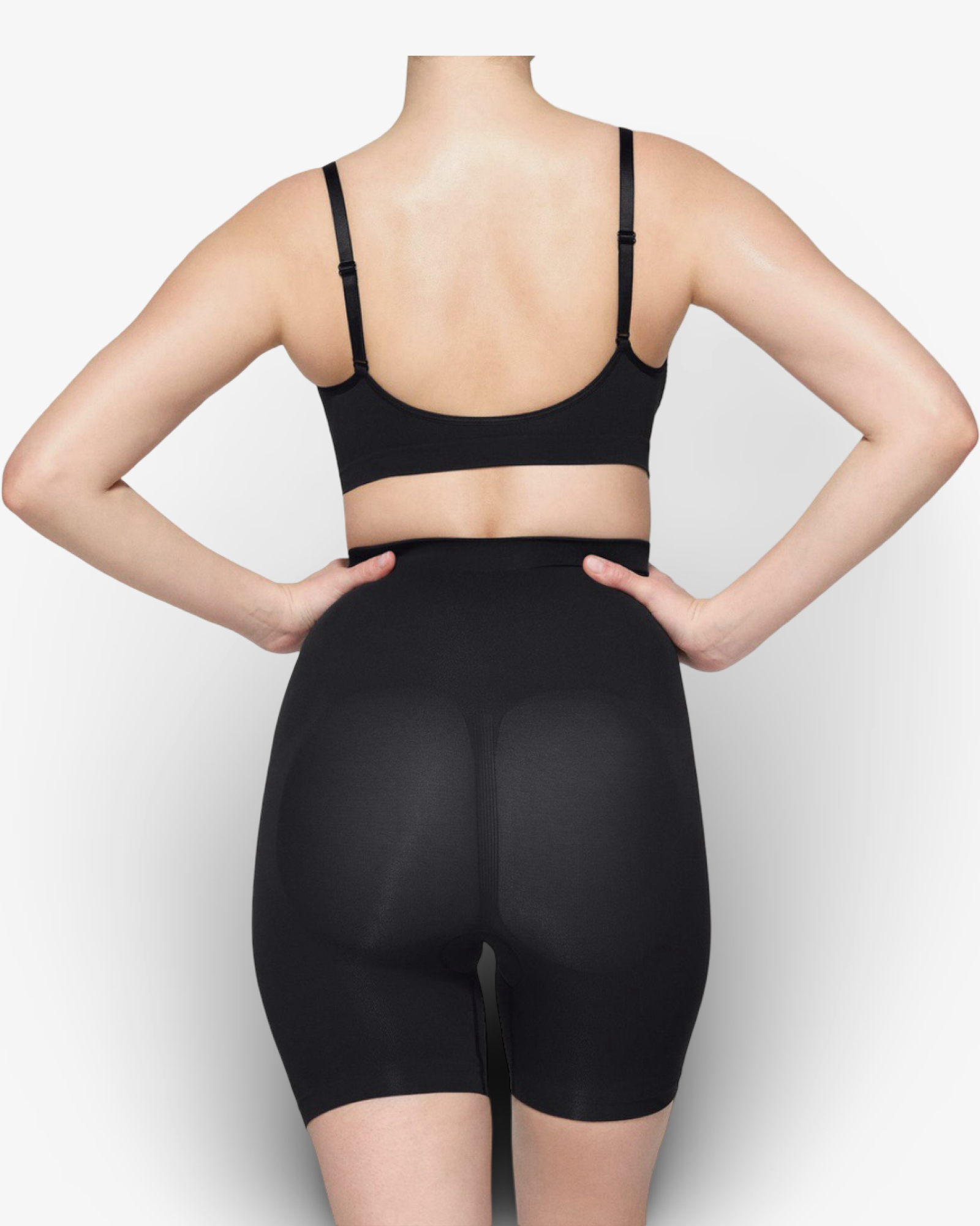 SKIMS SEAMLESS SCULPT MID-THIGH SHORT - ONYX