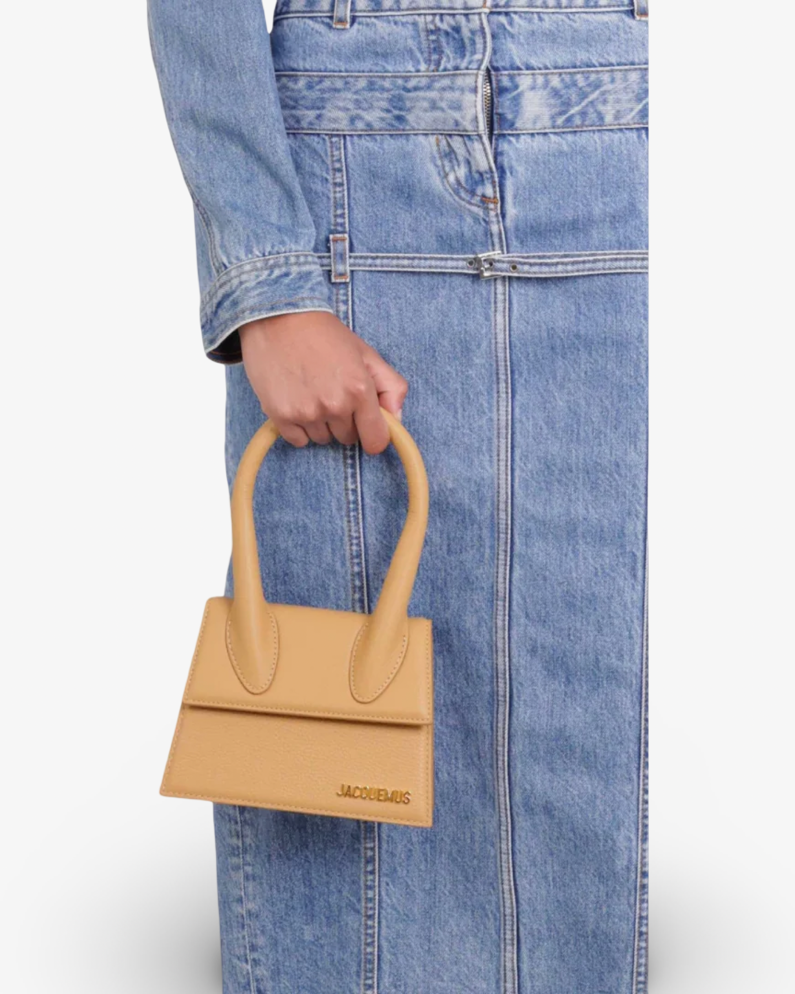 JACQUEMUS LE CHIQUITO MOYEN BAG - CAMEL BROWN
