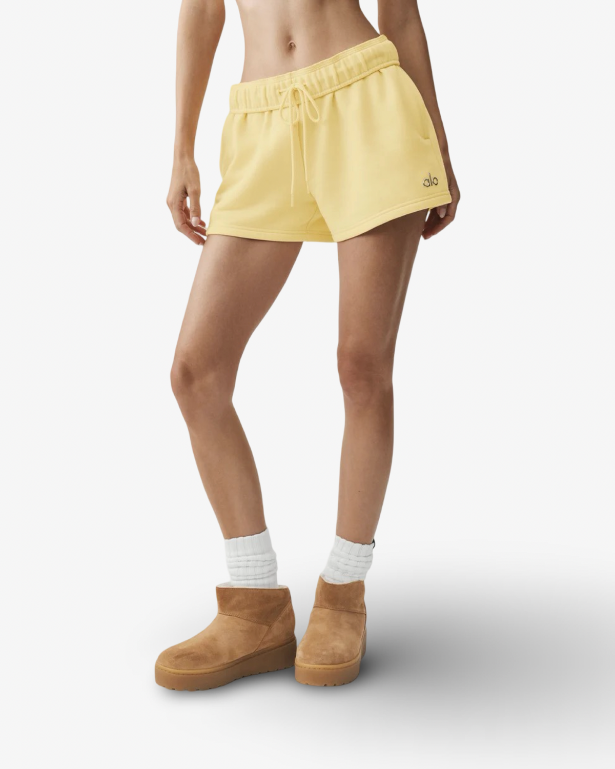 ALO ACCOLADE YELLOW CREW NECK & SHORTS SET