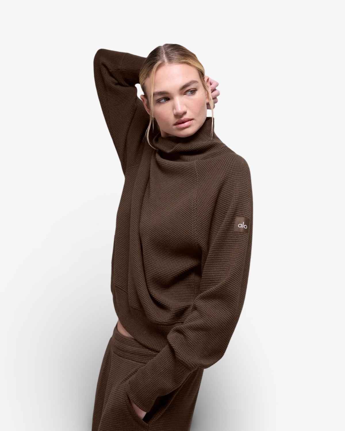 ALO WAFFLE MOCK NECK TRACKSUIT IN ESPRESSO