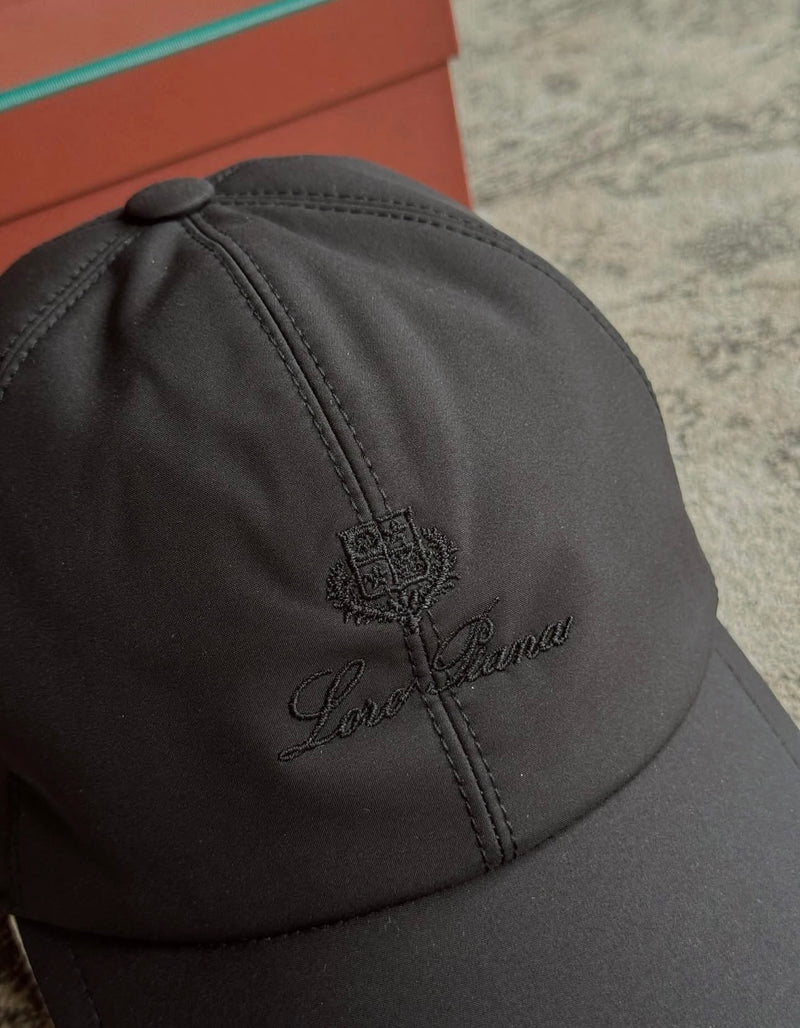 LORO PIANA