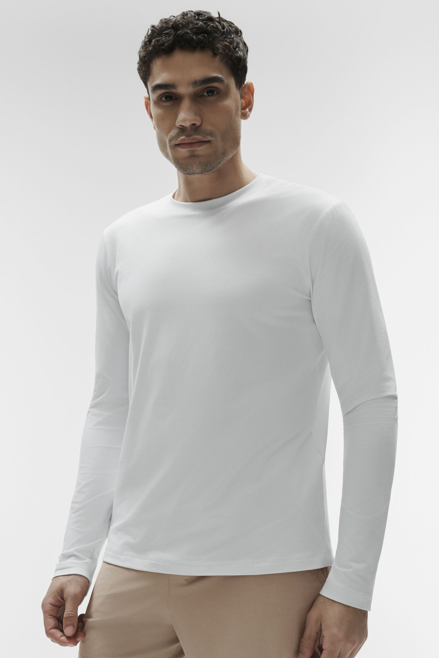 Alo Conquer Reform Crewneck Long Sleeve - White