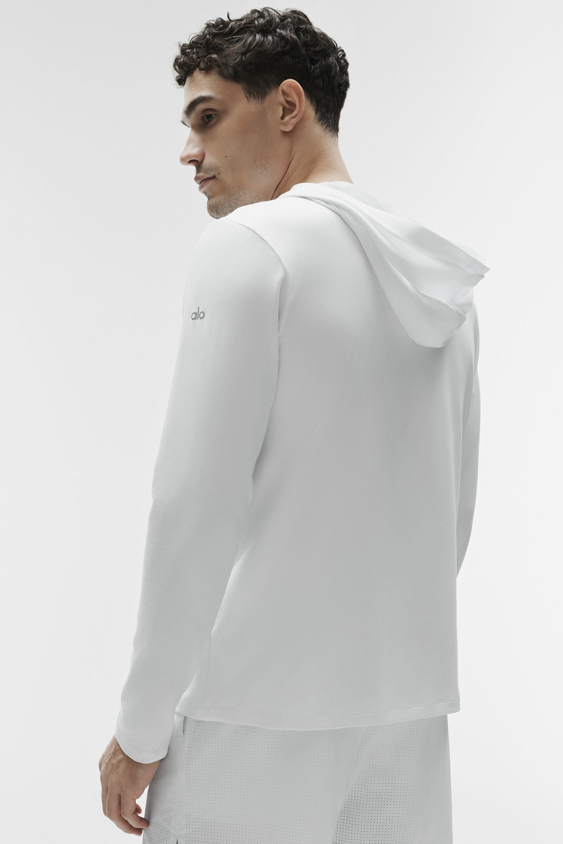 Alo Conquer Reform Long Sleeve With Hood - White