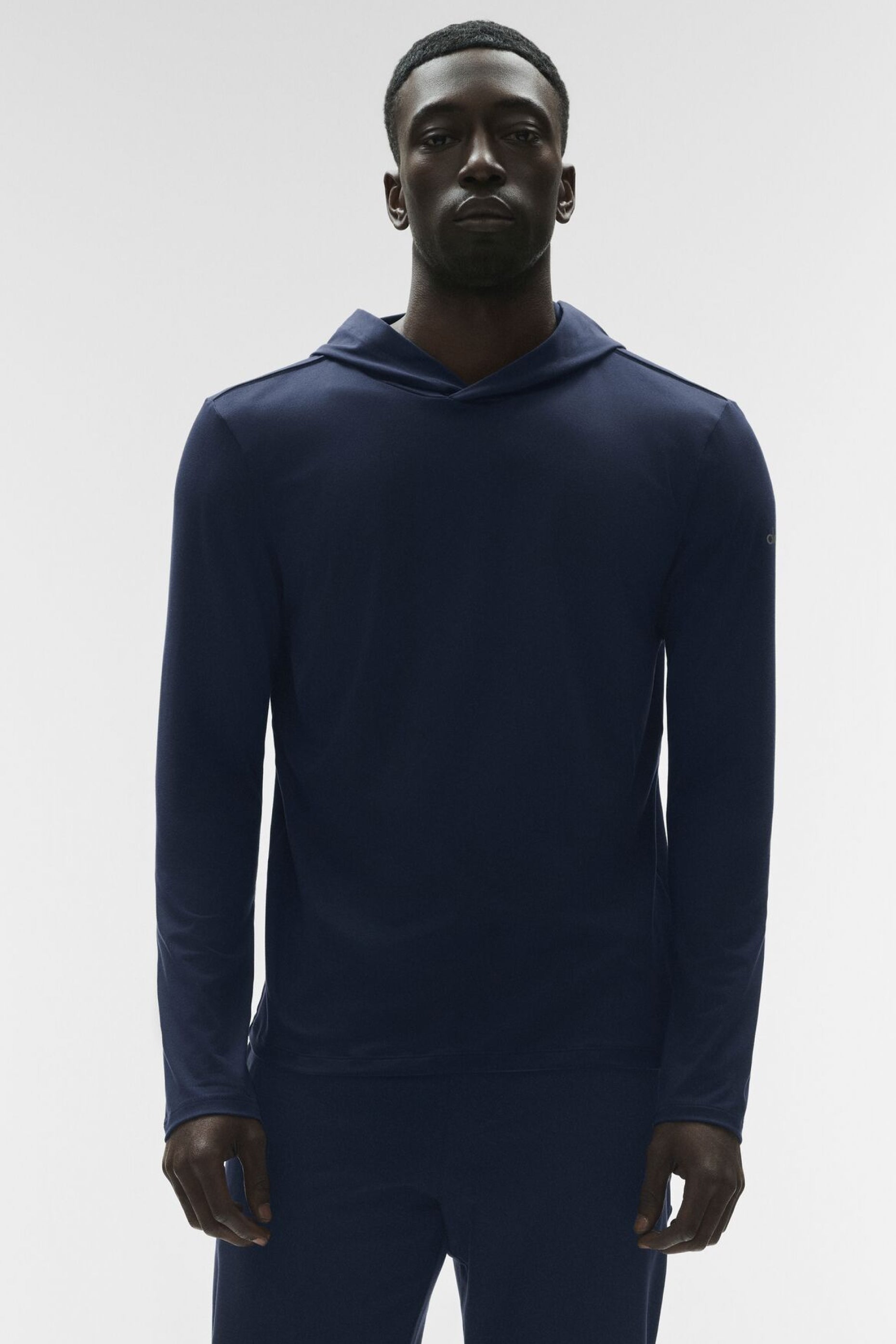 Alo Conquer Reform Long Sleeve With Hood - Navy