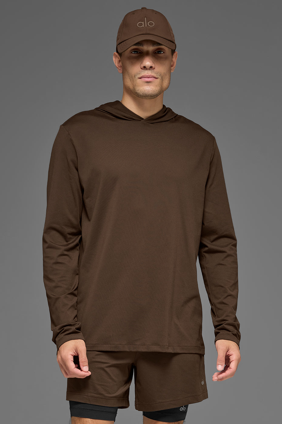 Alo Conquer Reform Long Sleeve With Hood - Espresso