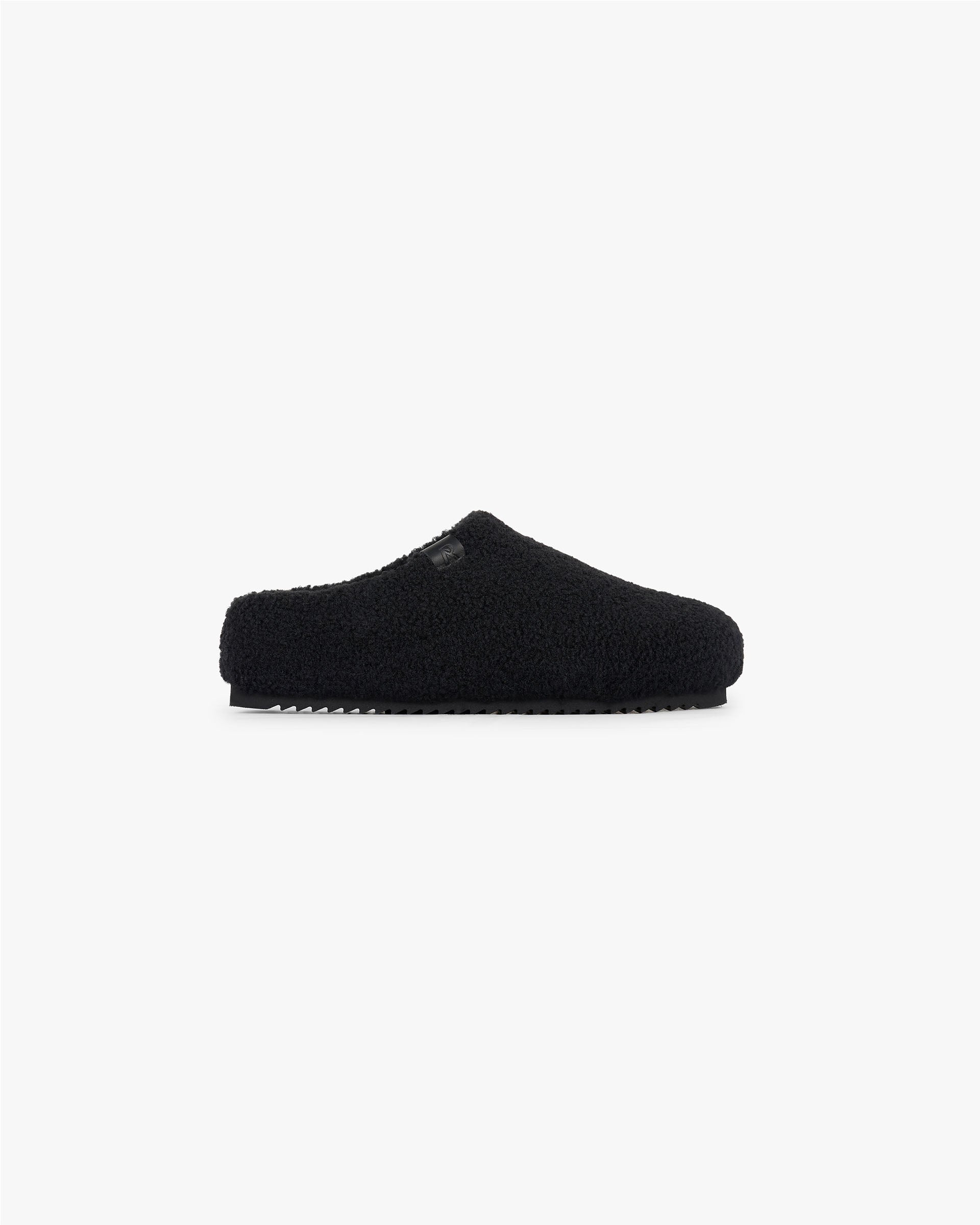 FLUFFY MULE - BLACK trainer product image