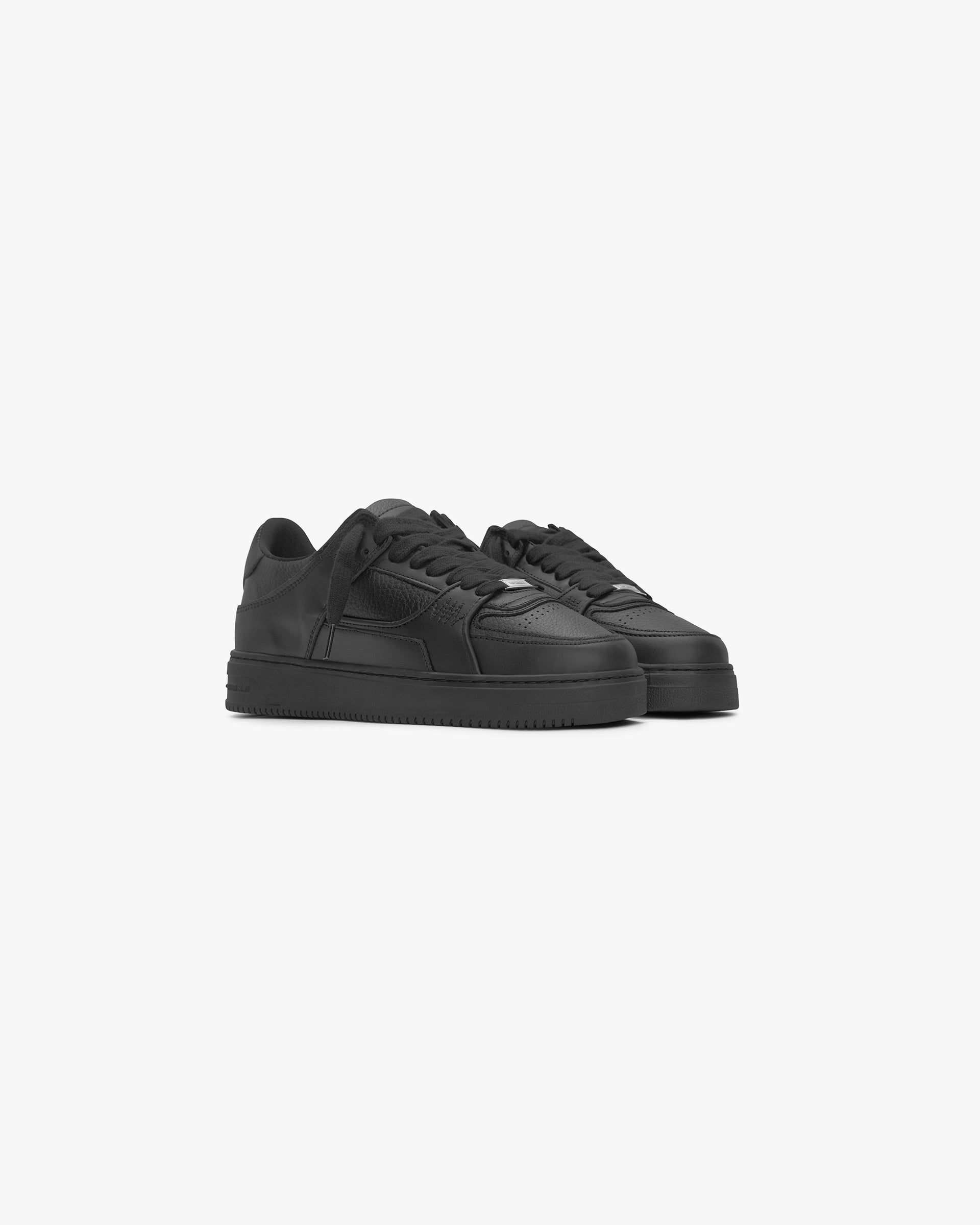 APEX - TRIPLE BLACK