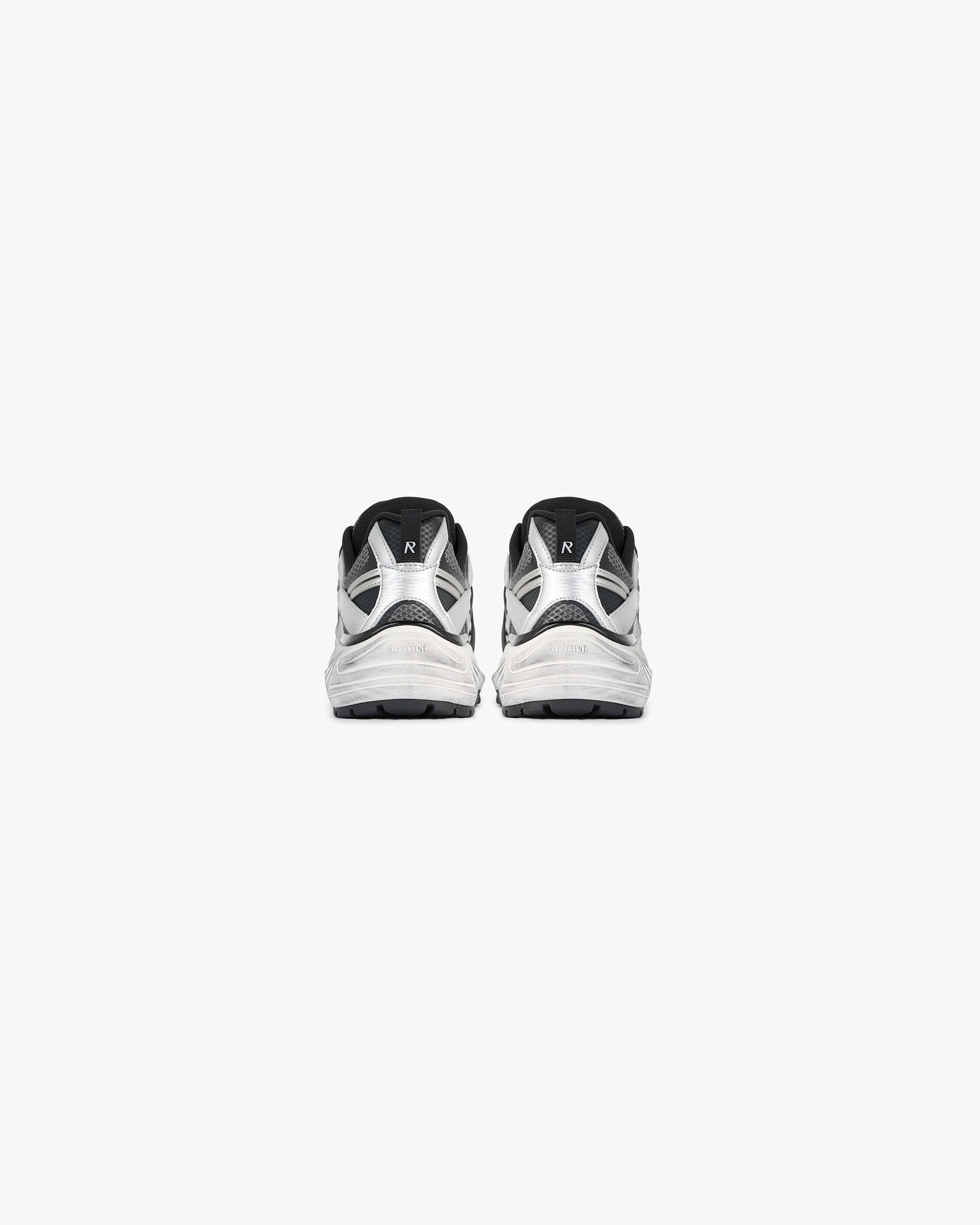 STORM RUNNER - SILVER BLACK