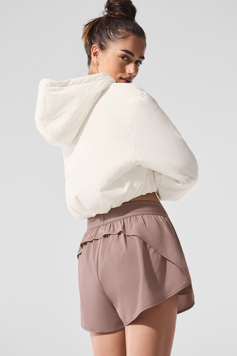 Alo Cropped Mountain Peak Full-Zip Hoodie - Ivory