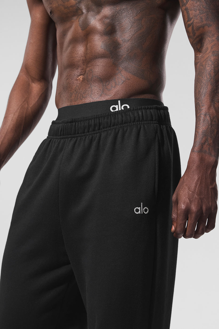 Alo Accolade Sweatpant - Black